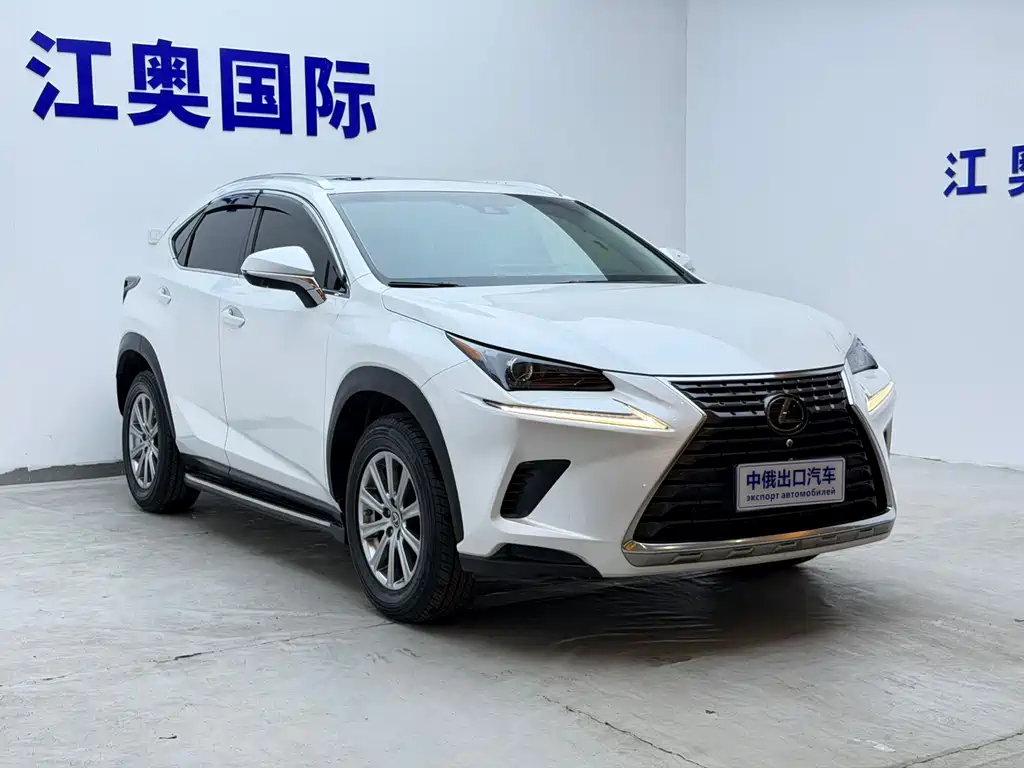 Lexus NX 200 AWD Sharp Style