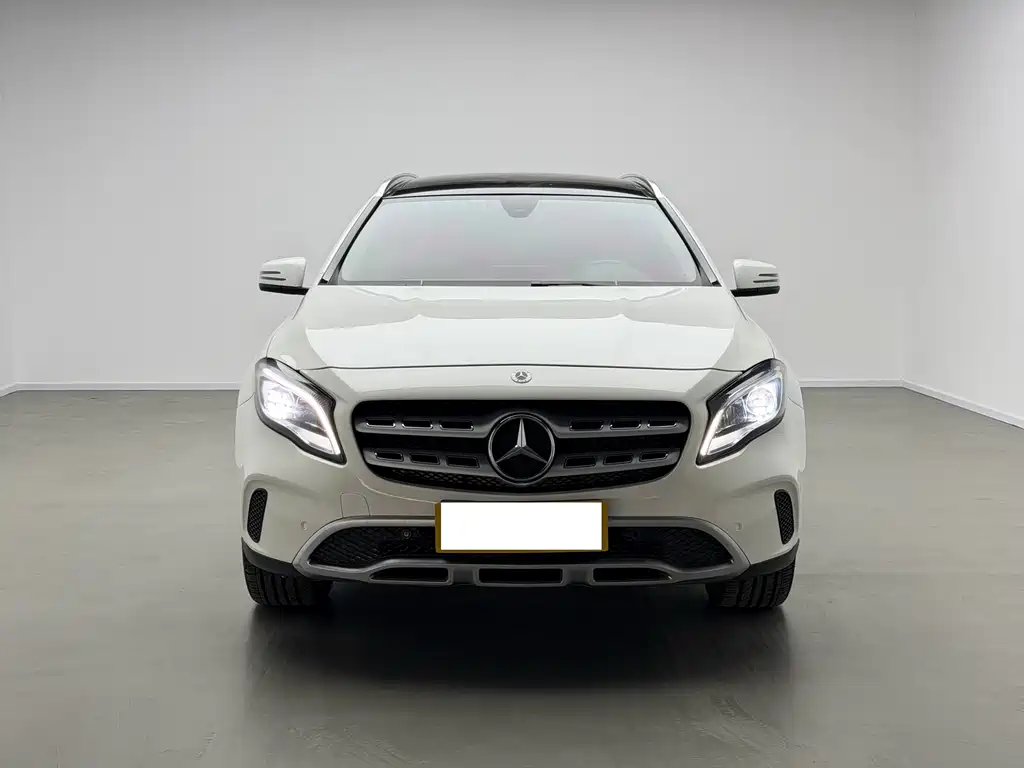 Mercedes-Benz GLA GLA 200 Fashion