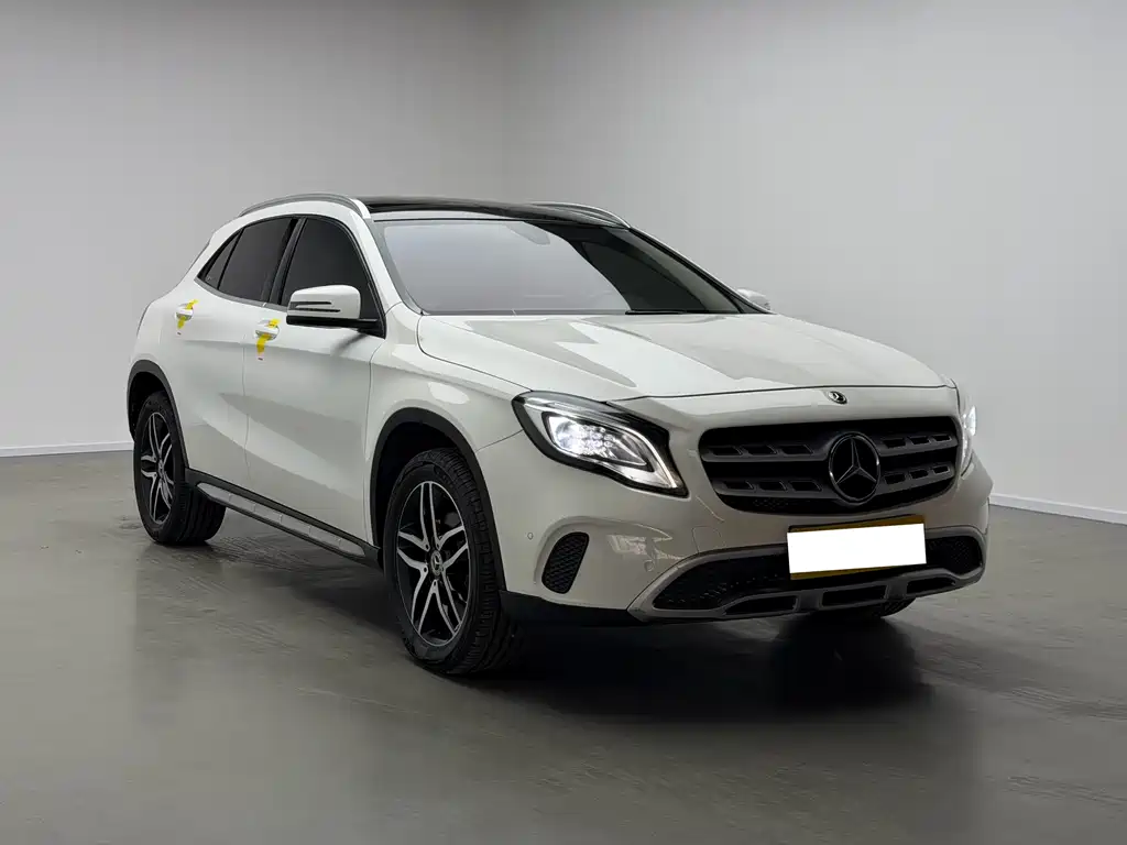 Mercedes-Benz GLA GLA 200 Fashion