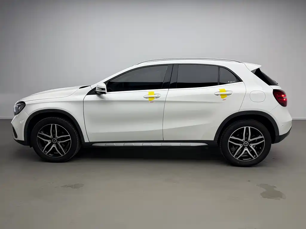 Mercedes-Benz GLA GLA 200 Fashion