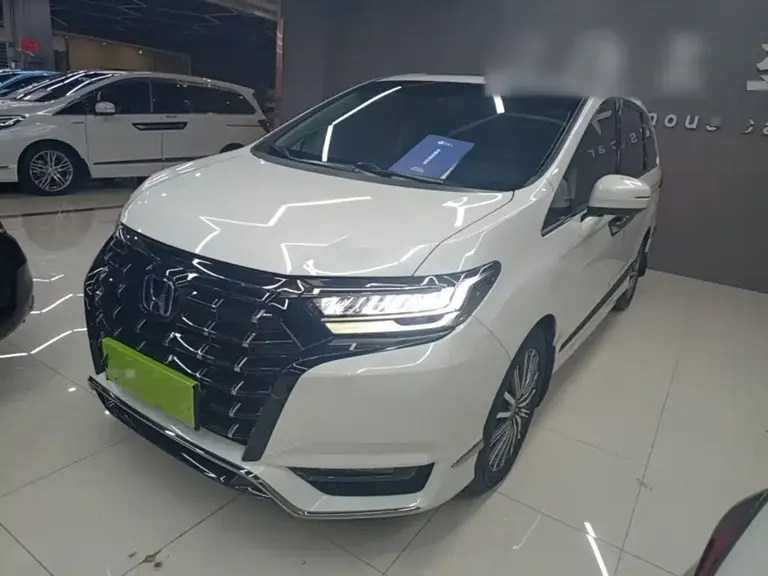 Honda Elysion 2.0 L e:HEV Comfort