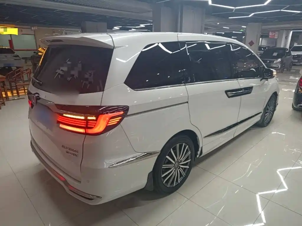 Elysion 2.0 L e:HEV Comfort