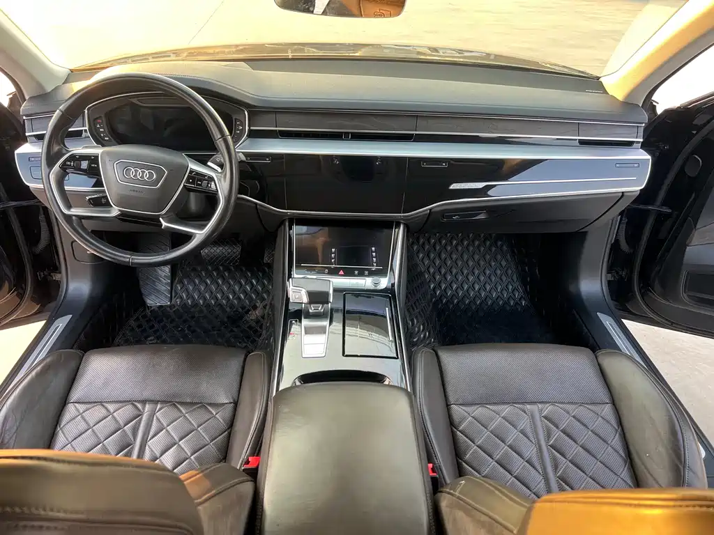 Audi A8 A8 L 50 TFSI quattro Comfort