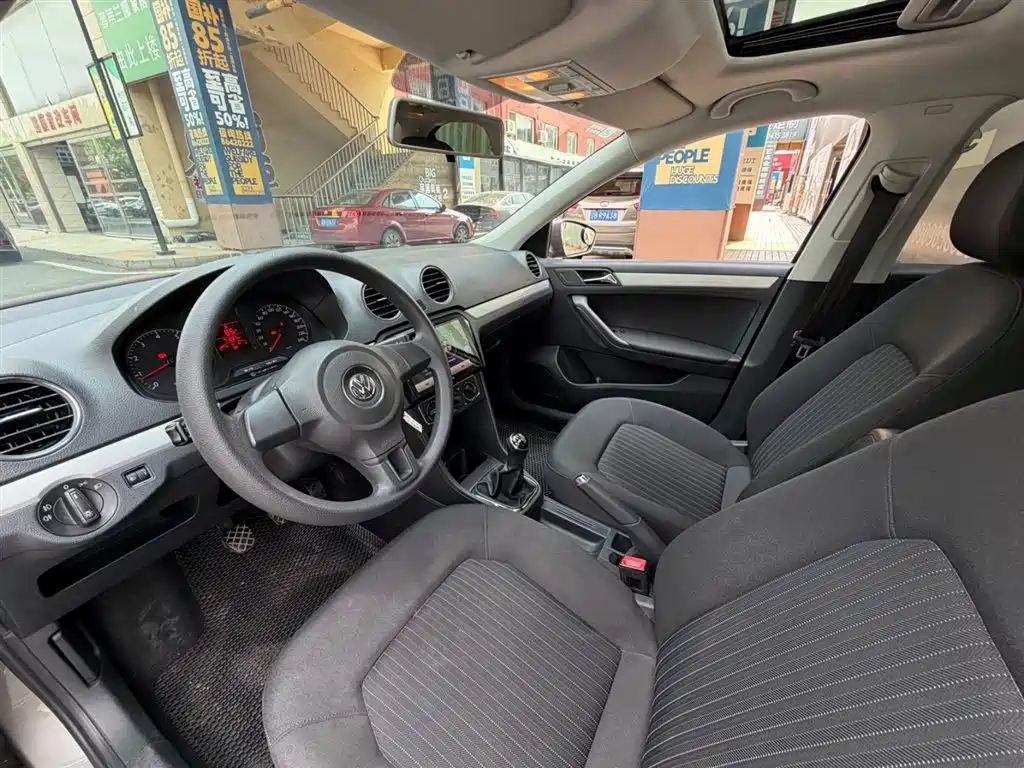 Jetta 1.6 L Manual Comfort