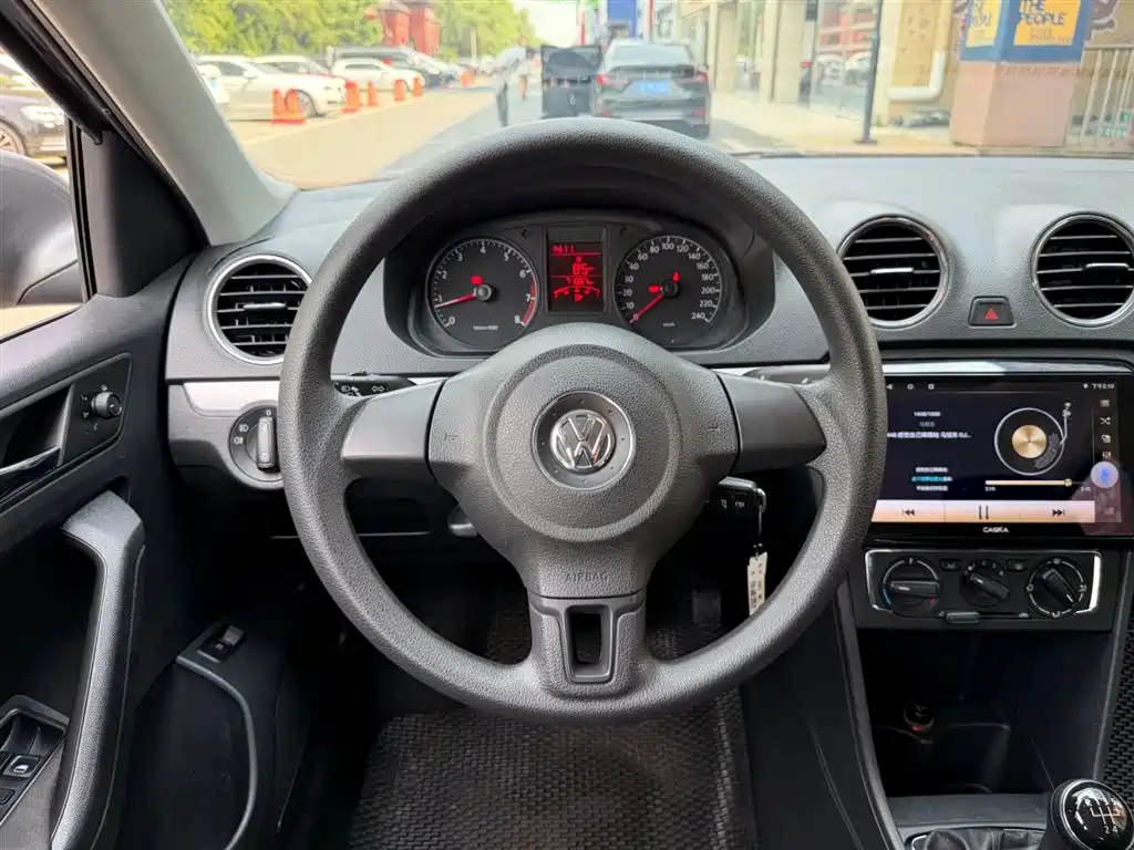 Jetta 1.6 L Manual Comfort