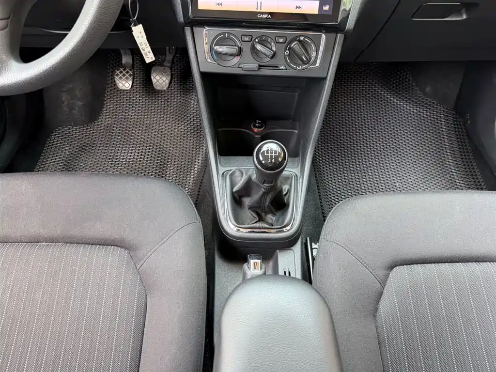 Jetta 1.6 L Manual Comfort