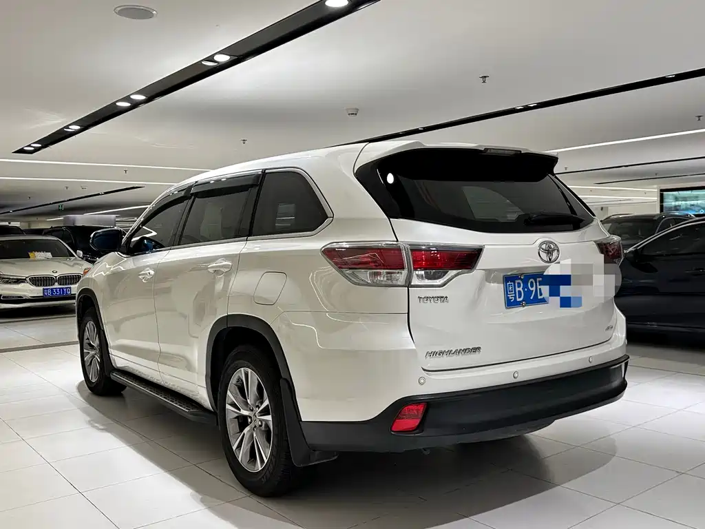 Highlander 3.5 L 4 WD Elite 7-seat