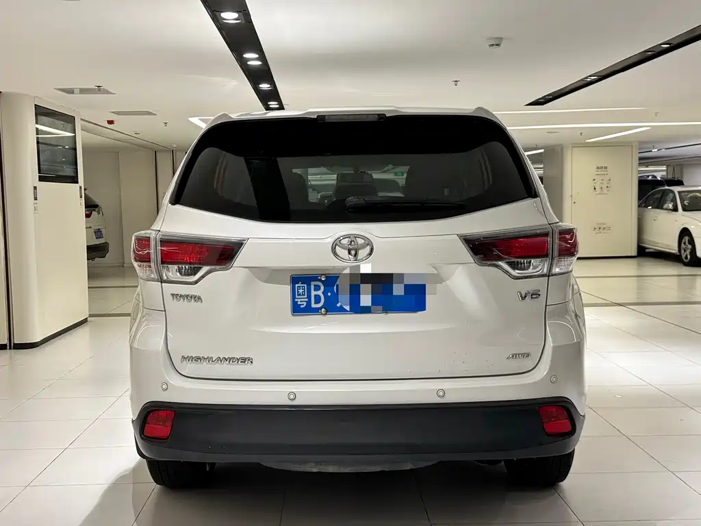Highlander 3.5 L 4 WD Elite 7-seat