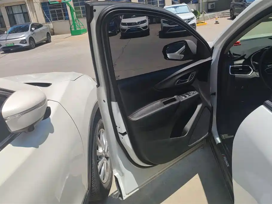 Equinox 探界者 2019款 535 T 自动领界版 国VI