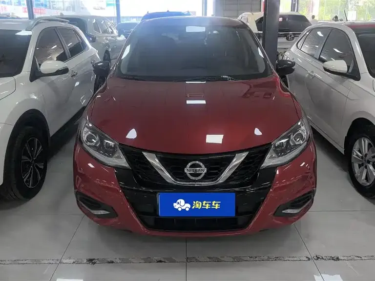 Nissan Tiida 1.6 L CVT Smart Travel