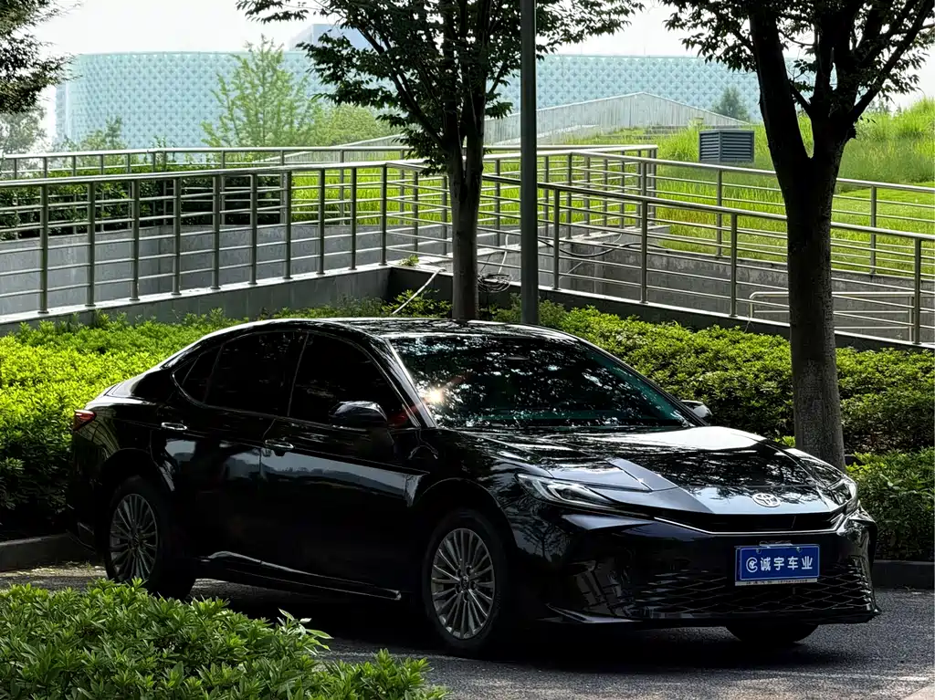 Camry 2.0 G Distinguished