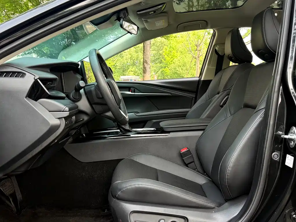 Camry 2.0 G Distinguished