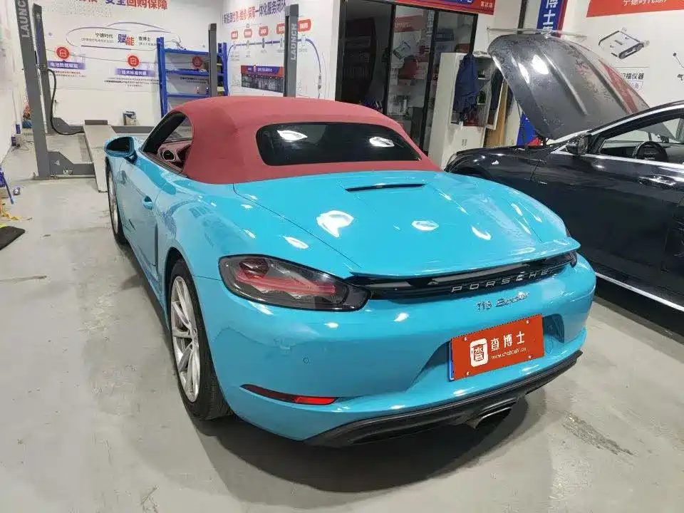 Porsche 718 Boxster 2.0 T