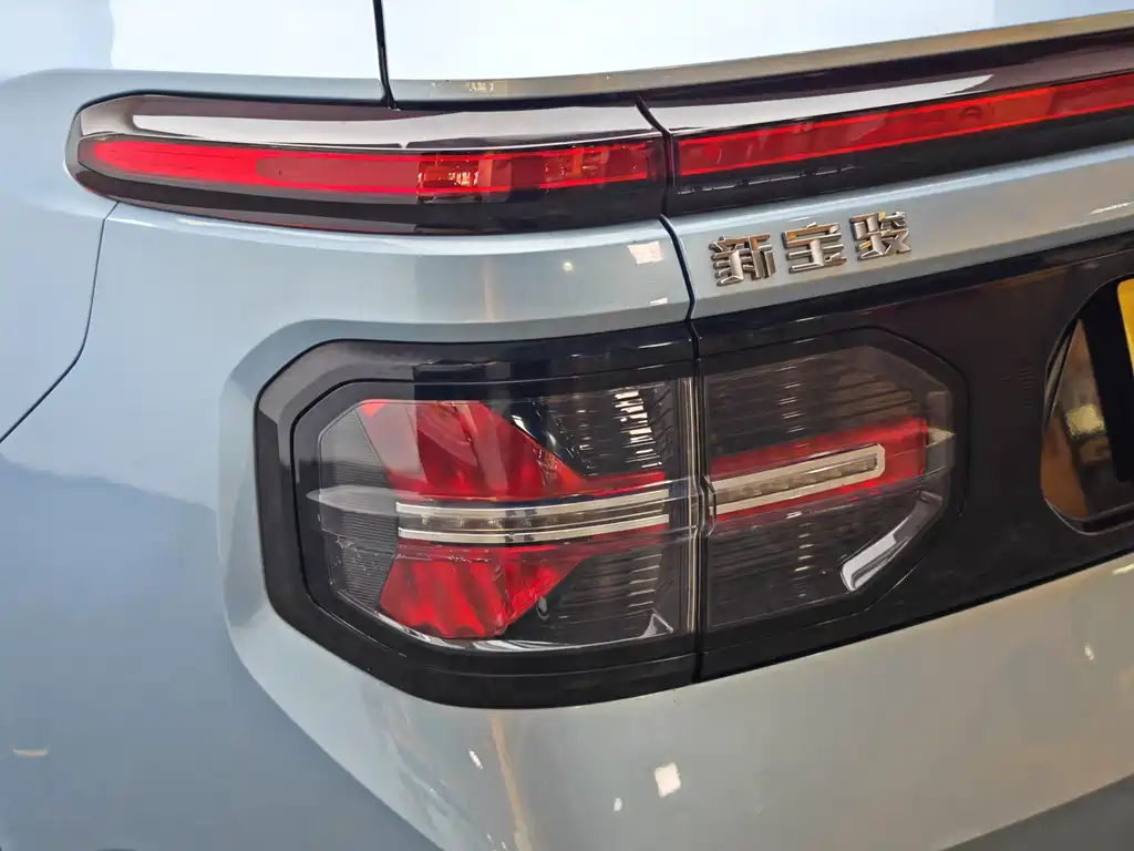 Baojun RM-5 宝骏RM-5 2019款 1.5 T CVT 24小时在线精英型 7座