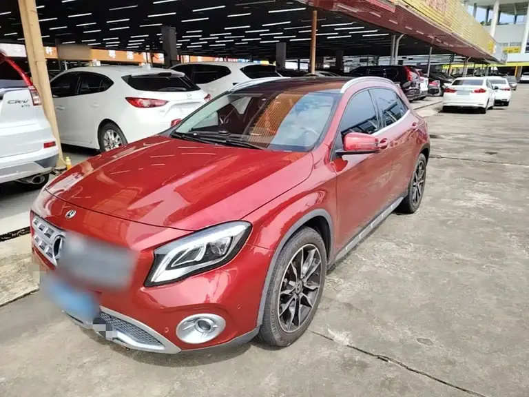 Mercedes-Benz GLA GLA 220 4 MATIC Luxury