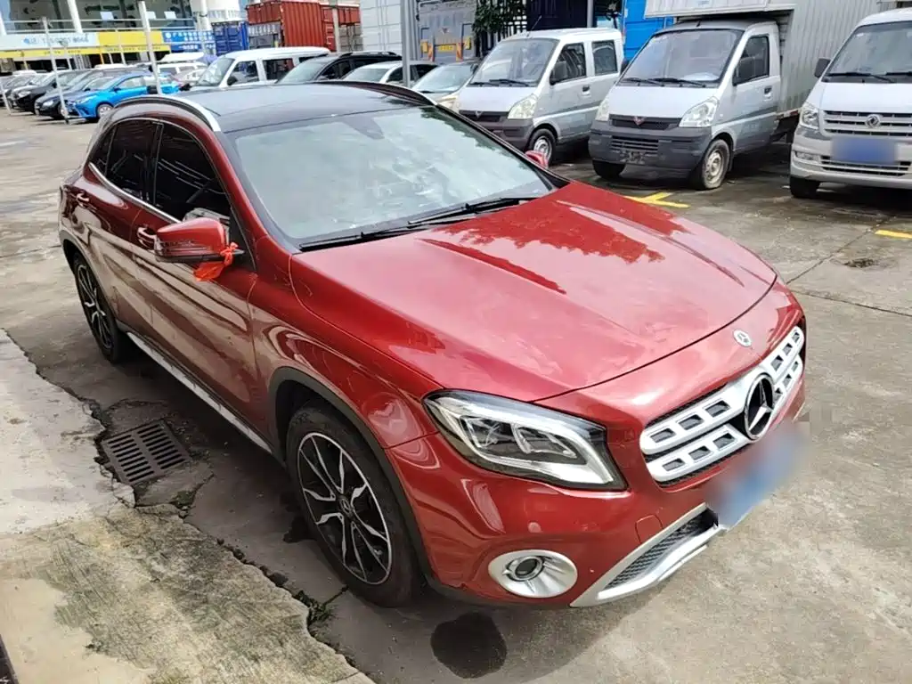 Mercedes-Benz GLA GLA 220 4 MATIC Luxury