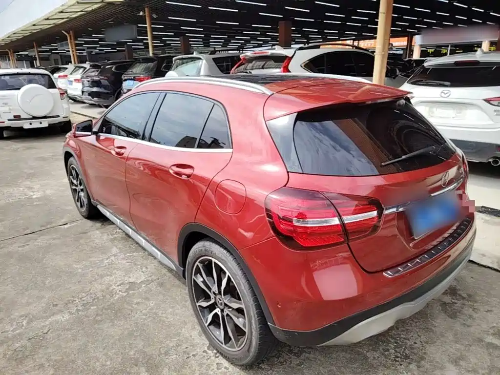 Mercedes-Benz GLA GLA 220 4 MATIC Luxury