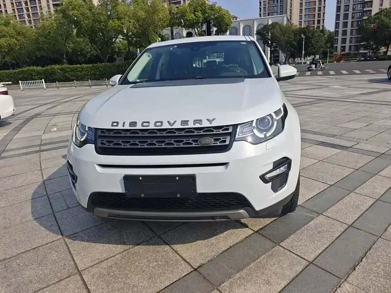 Land Rover Discovery Sport 2.0 T SE