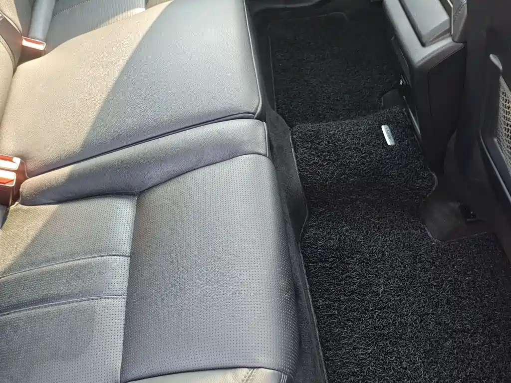 Discovery Sport 2.0 T SE