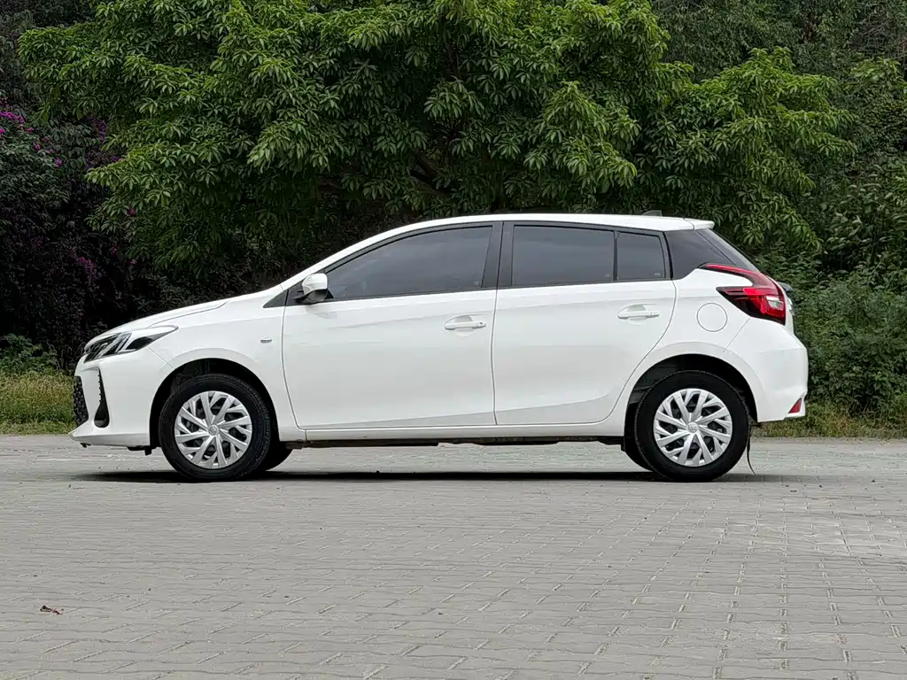 Vios FS 1.5 L CVT Sharp Speed