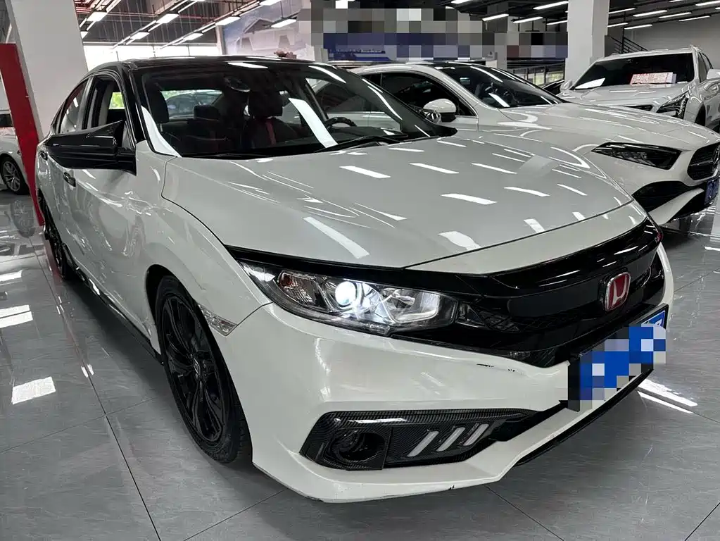 Civic 220 TURBO CVT Ignite Motion CN-V