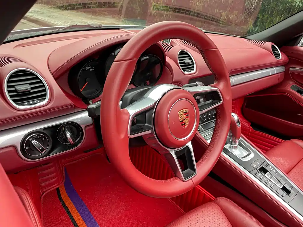 Porsche 718 Boxster 2.0 T