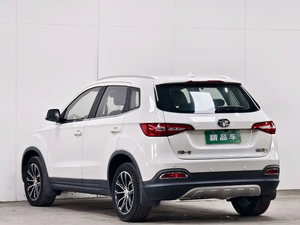 Senya R7 森雅R7 2017款 1.6 L 手动豪华型