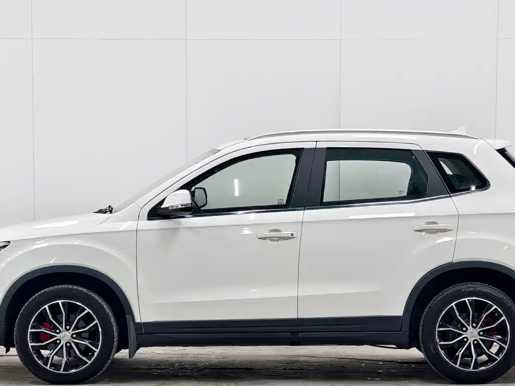 Senya R7 森雅R7 2017款 1.6 L 手动豪华型