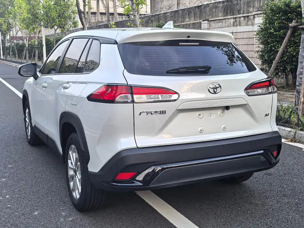 Frontlander 2.0 L CVT Leading