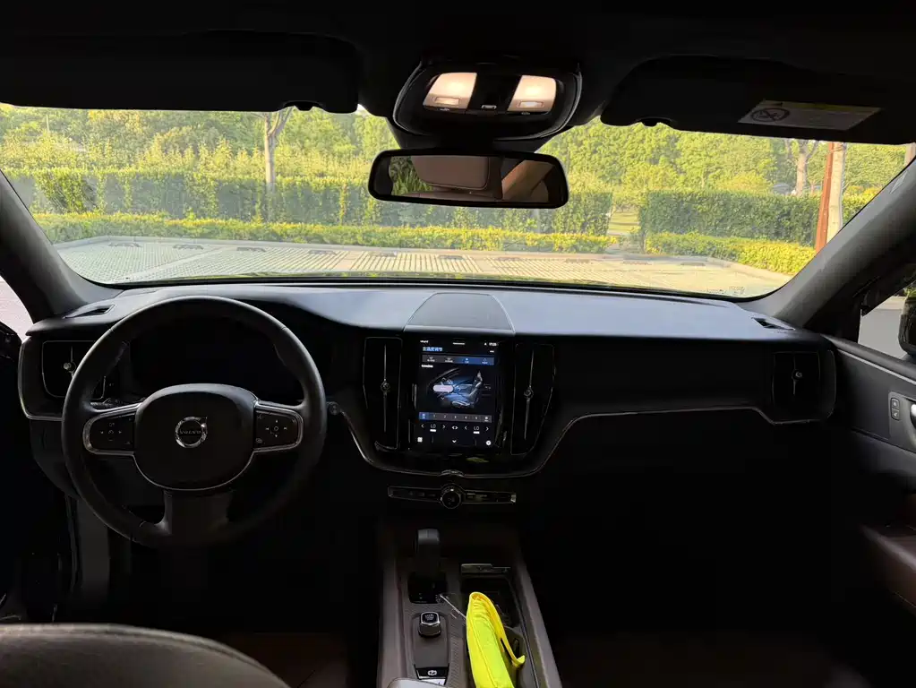 Volvo XC60 B5 4 WD Smart Ease Luxury