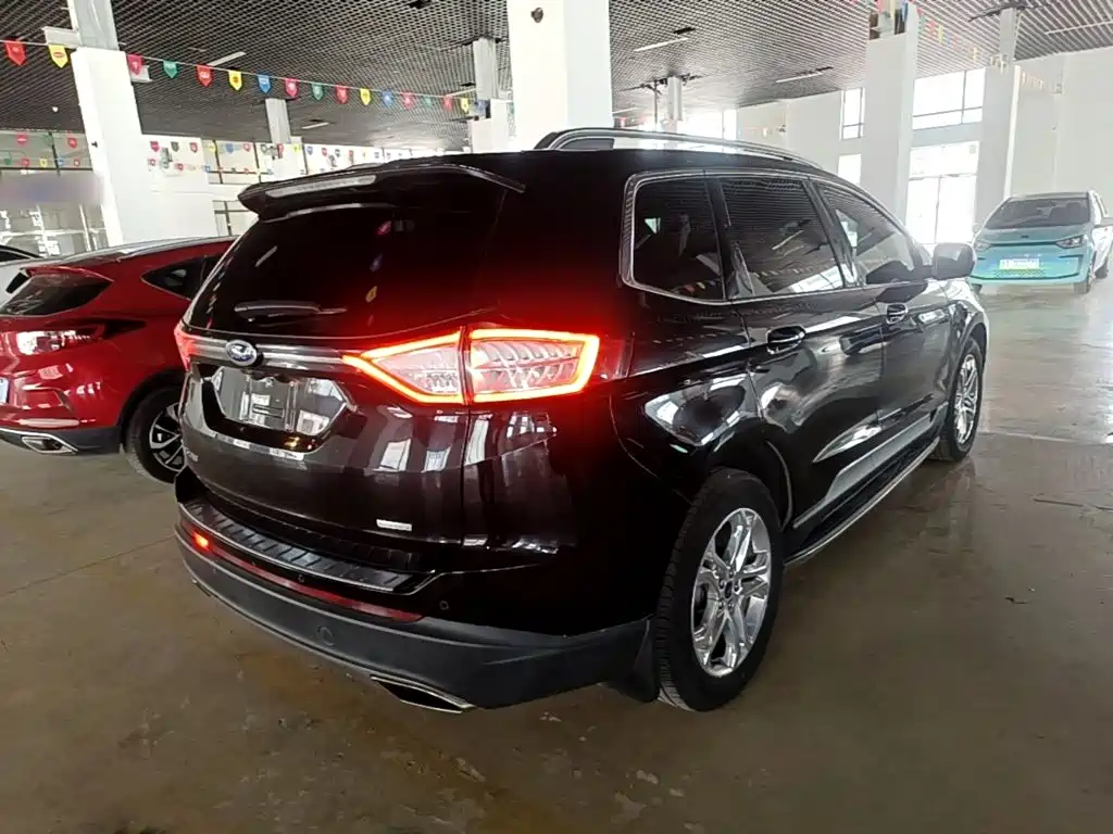 Edge EcoBoost 245 2 WD Sport 7-seat