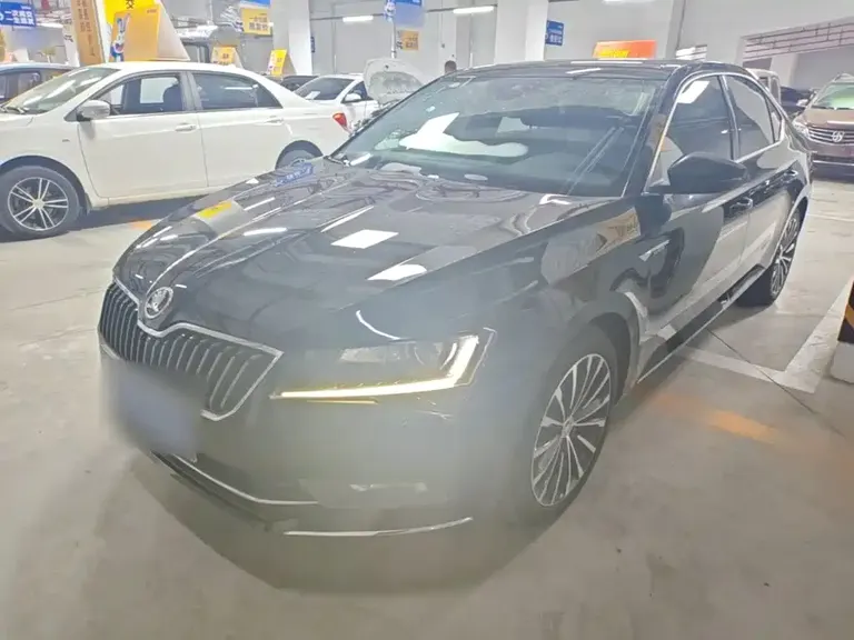 Skoda Superb TSI330 DSG Smart Travel