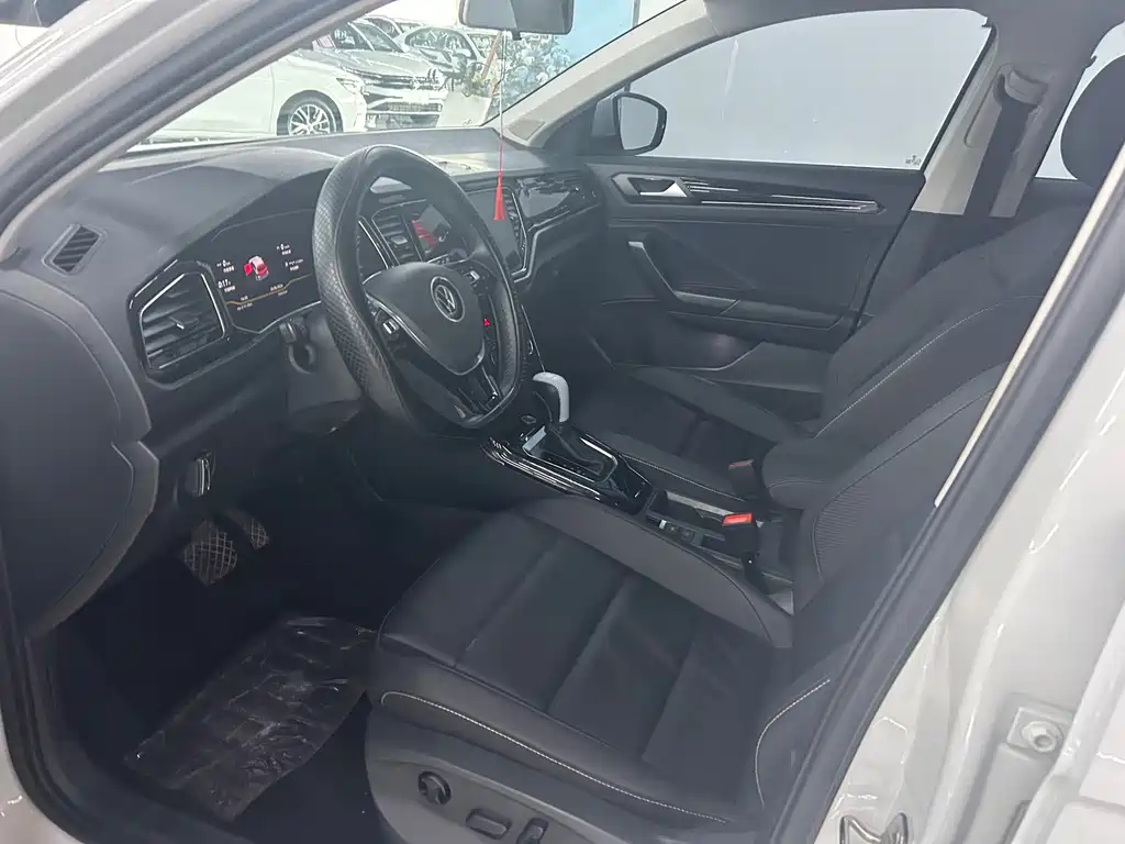 T-ROC 280 TSI DSG 2 WD Comfort Enjoyment PLUS