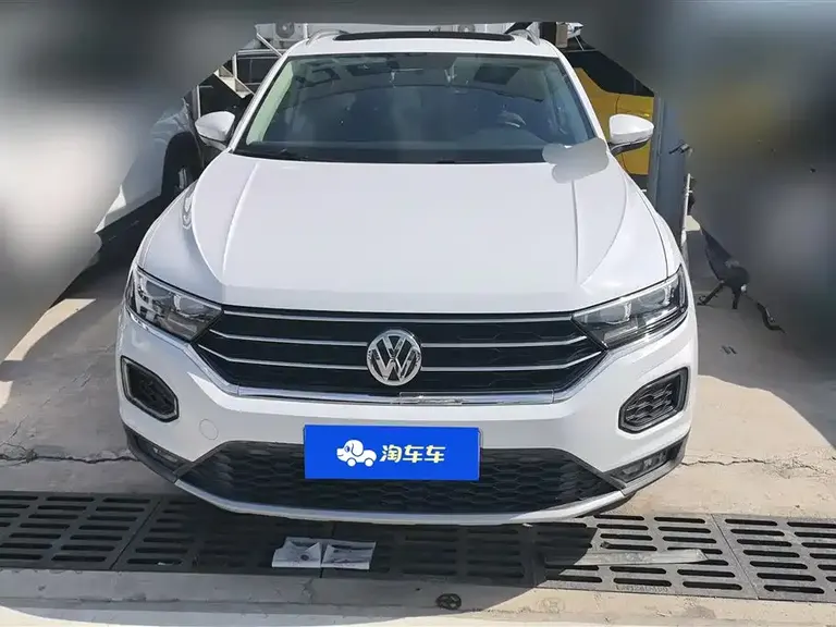 Volkswagen T-ROC 230 TSI DSG 2 WD Progressive CN-V