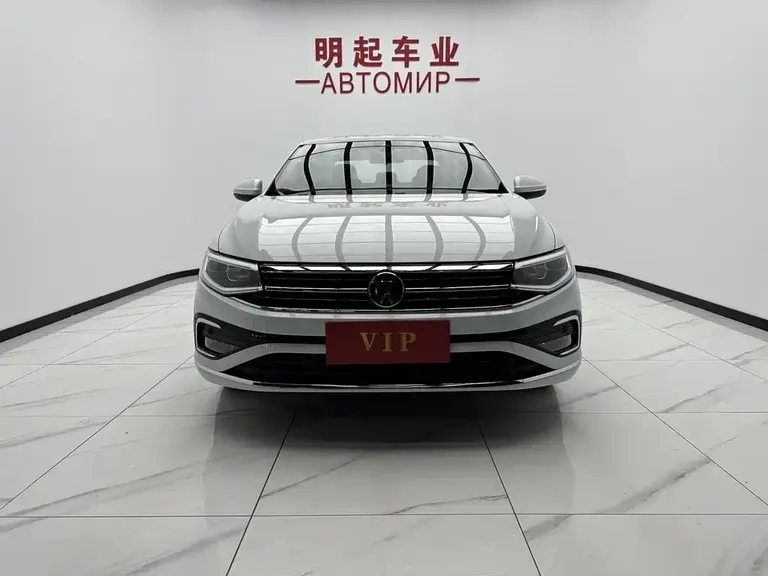 Volkswagen Bora 280 TSI DSG Supreme Travel