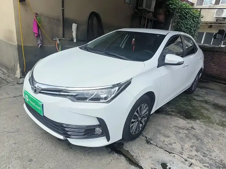 Toyota Corolla Facelift 1.2 T S-CVT GL