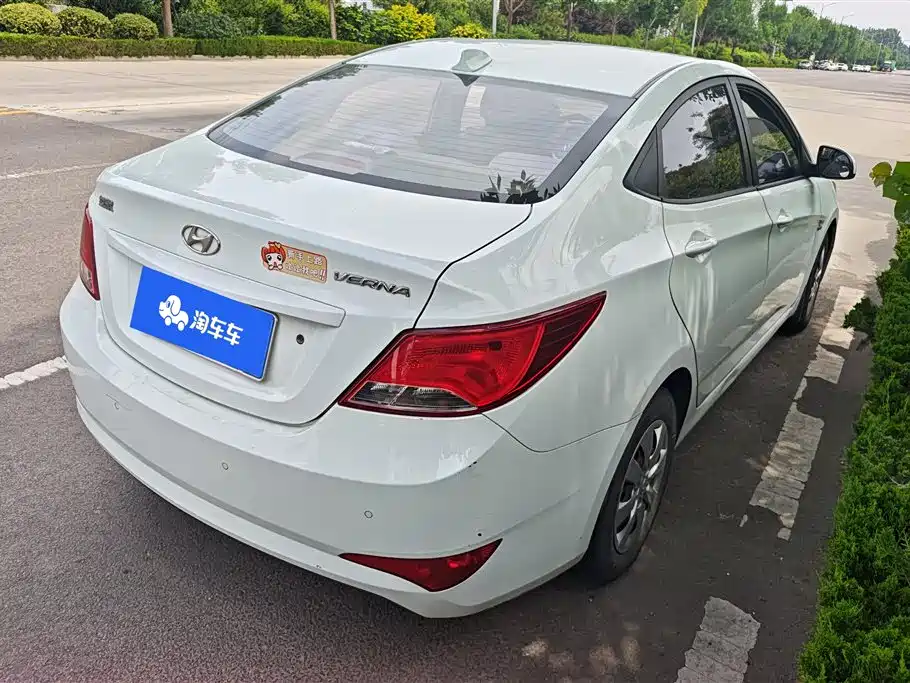 Accent 1.4 L Manual Intelligent GLS