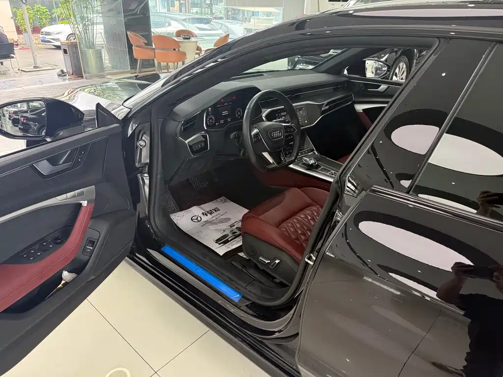 Audi A7 L 45 TFSI quattro Black Warrior