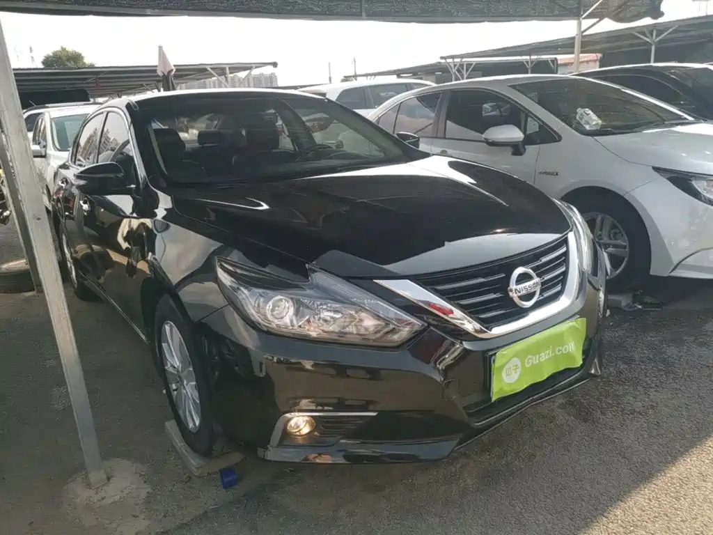 Teana 2.0 L XL Comfort