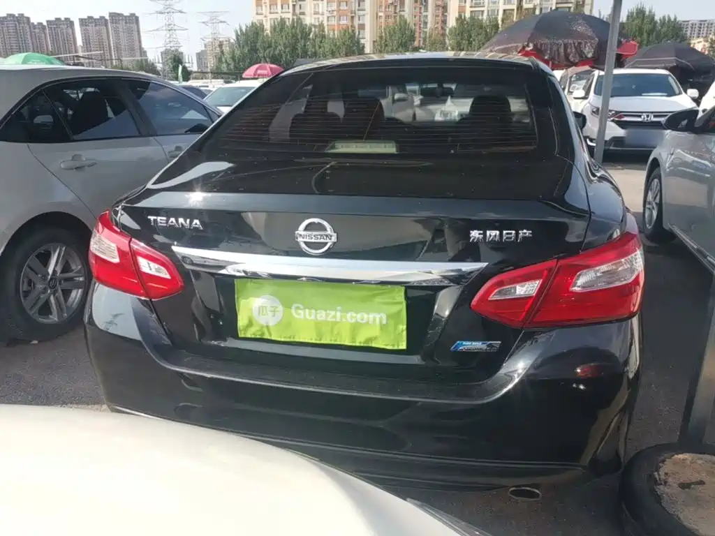 Teana 2.0 L XL Comfort