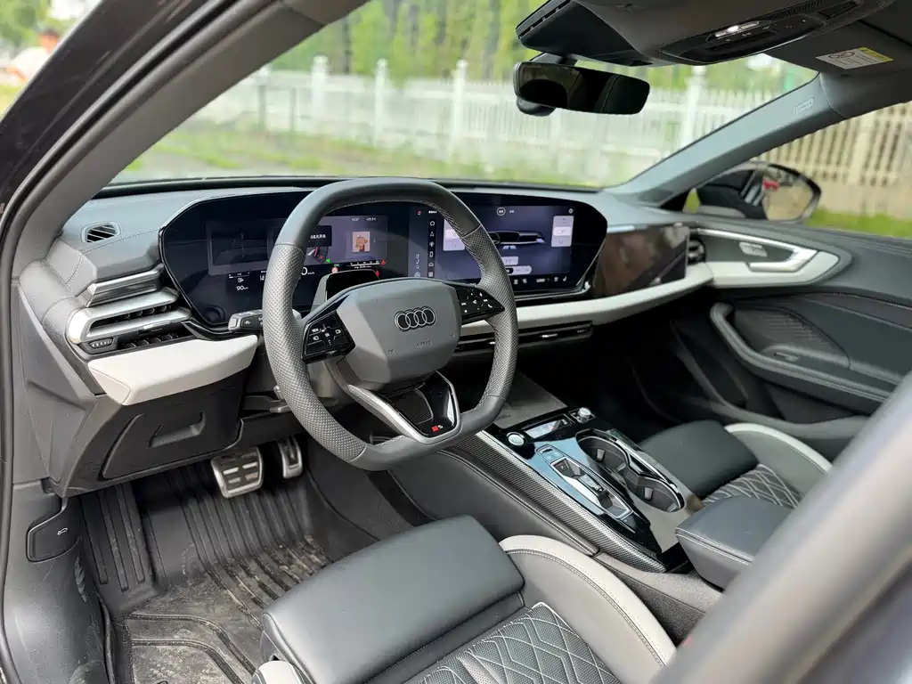 Audi A5 L 2.0 T Sport Plus