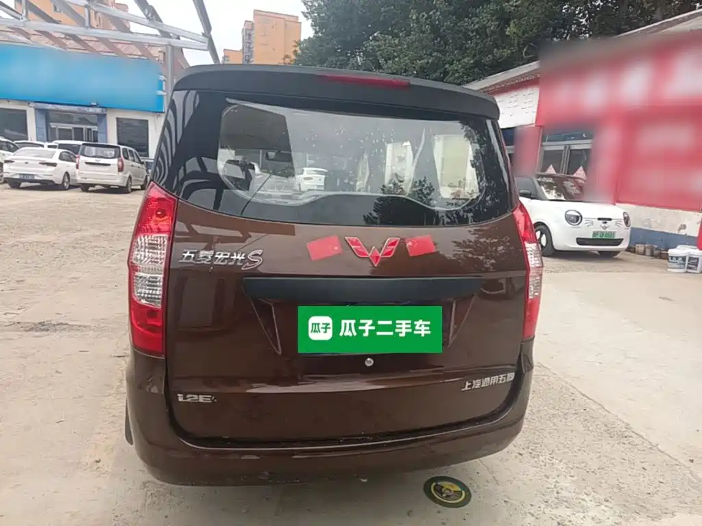 Wuling Hongguang 五菱宏光 2013款 1.2 L S舒适型国IV