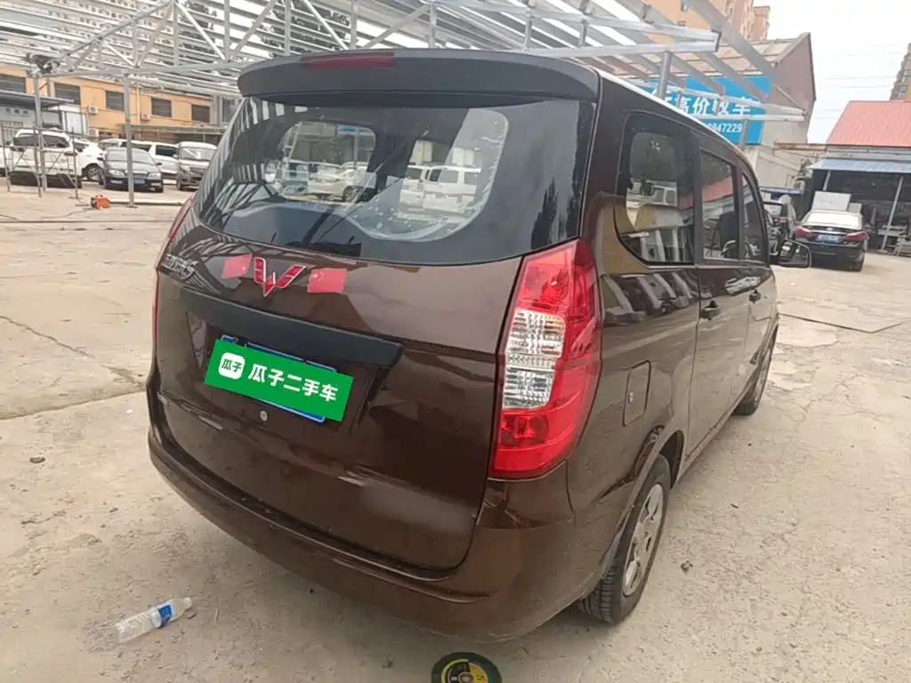 Wuling Hongguang 五菱宏光 2013款 1.2 L S舒适型国IV