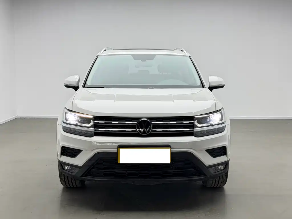 Tharu 280 TSI 2 WD Luxury PLUS