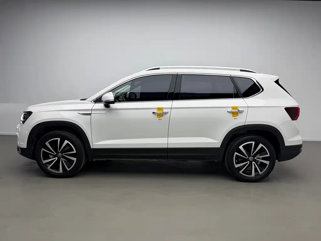 Tharu 280 TSI 2 WD Luxury PLUS
