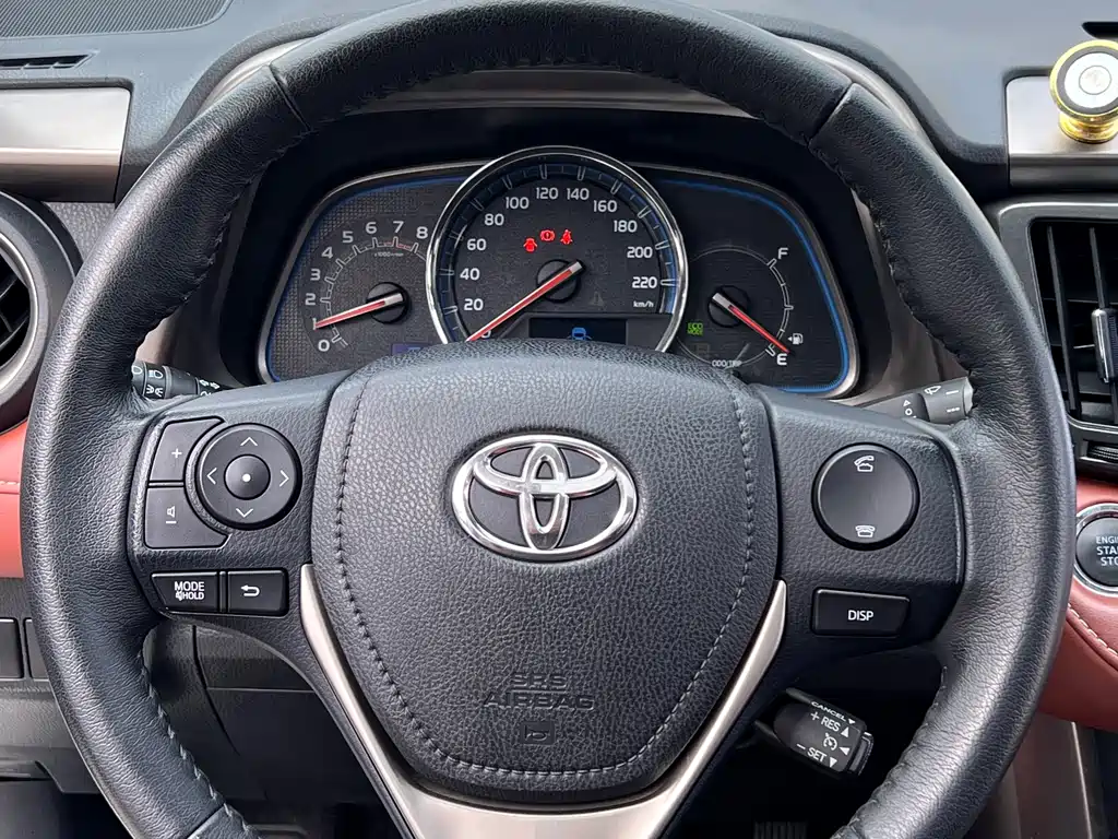 RAV4 2.5 L Auto 4 WD Luxury