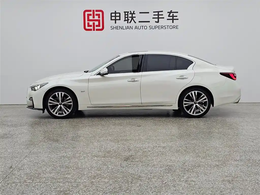 Infiniti Q50 L 2.0 T 30 Anniversary Limited