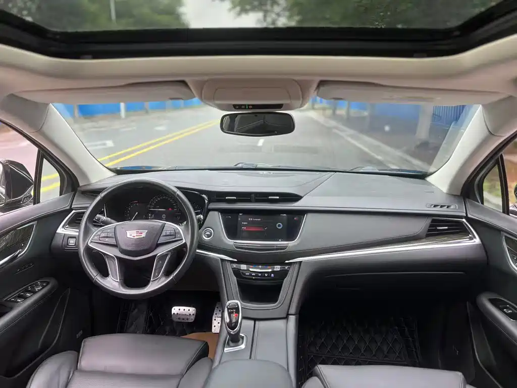 Cadillac XT5 Anniversary Celebration 28 T 4 WD Luxury