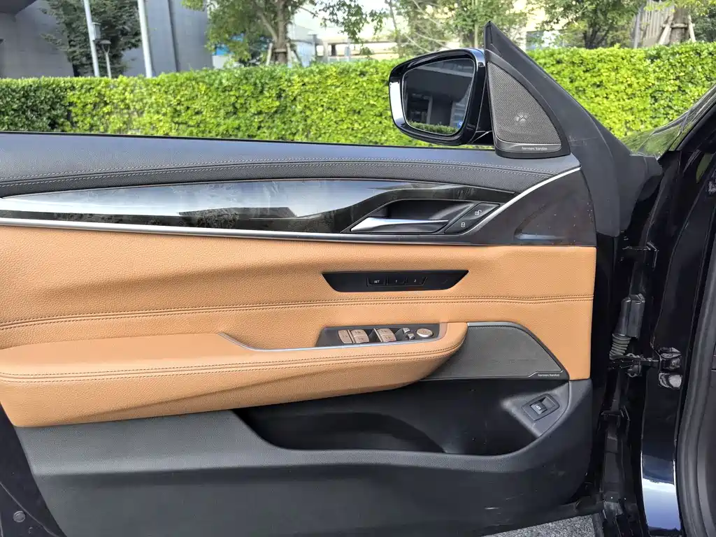 BMW 6 Series GT 630 i M Sport Package
