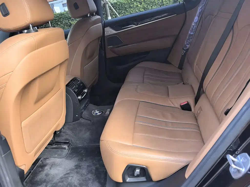 BMW 6 Series GT 630 i M Sport Package